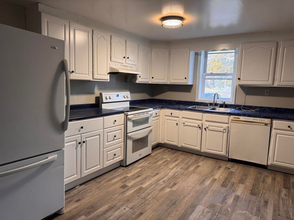 Photo of 821 Route 9 Hwy, Chesterfield, NH 03466 (MLS # 5068239)