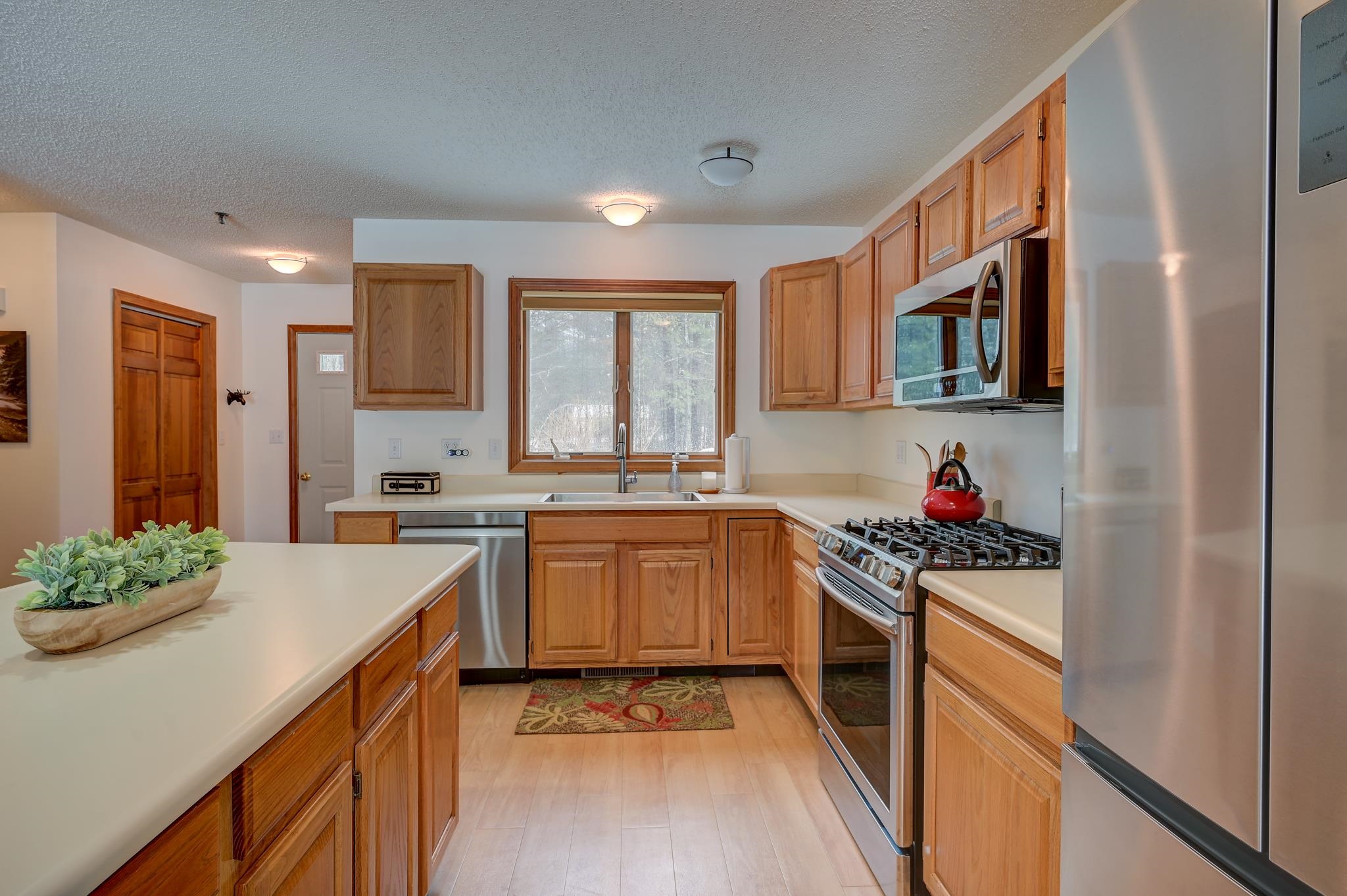 60 Laurel Lane 30