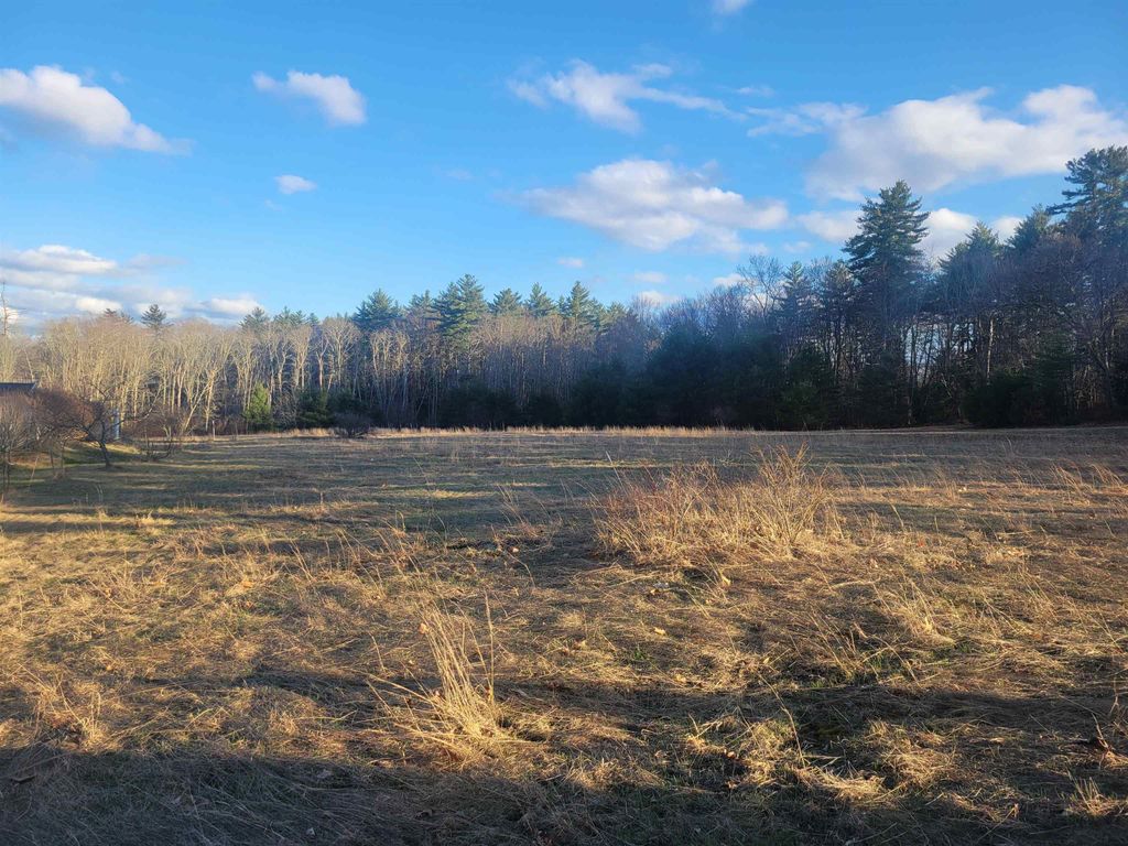 Photo of 42 Chester Road, Raymond, NH 03077 (MLS # 5082333)
