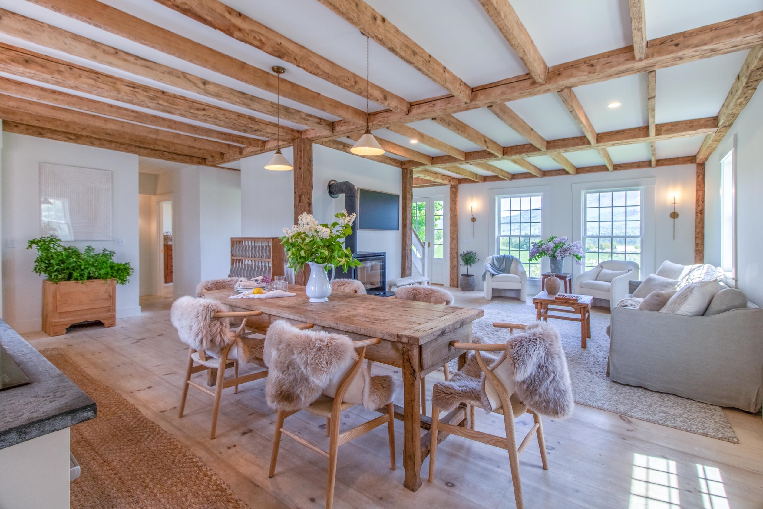 3585 Darling Hill Road