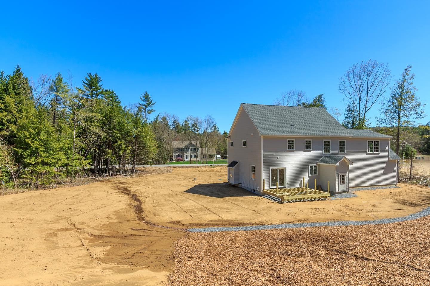 New Boston, New Hampshire 03070, United States, 3 Bedrooms Bedrooms, ,2 BathroomsBathrooms,Residential,Active,29334