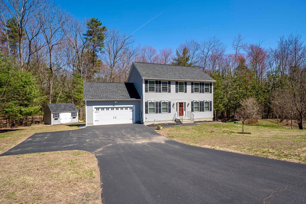 Photo of 69 Falcon Ridge Road, Milford, NH 03055 (MLS # 5083322)