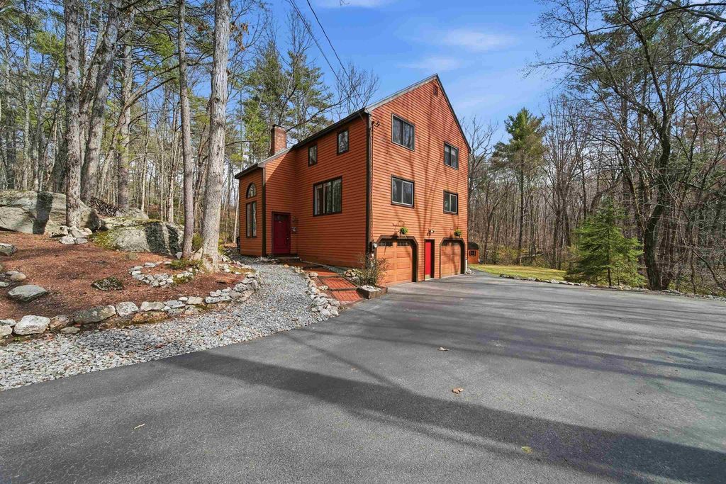 Photo of 57 Greyrock Road, Bedford, NH 03110 (MLS # 5083855)