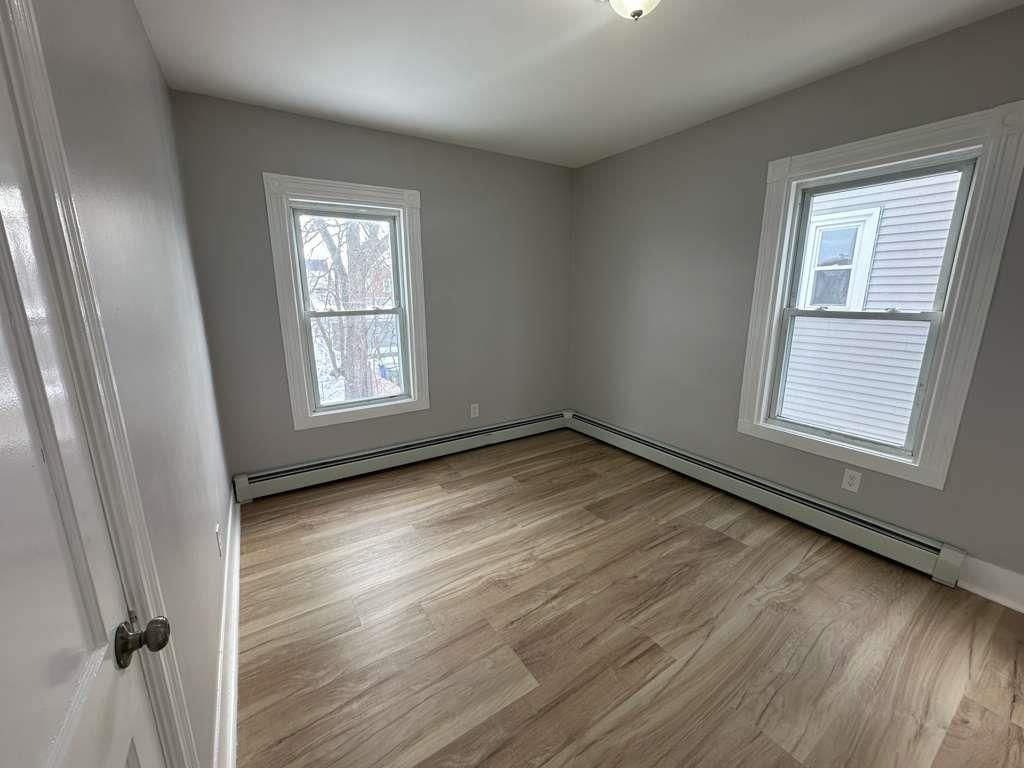 Photo of 267 Silvcer Street #2, Manchester, NH 03103 (MLS # 5076329)