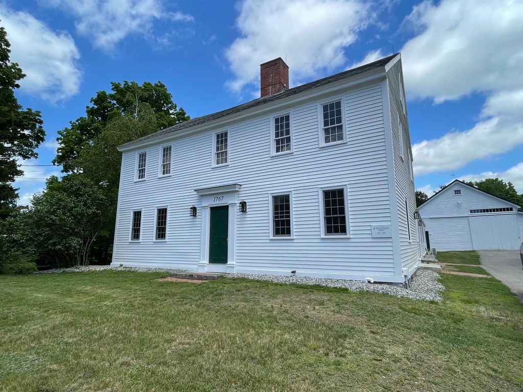 Photo of 454 Main Street, Fremont, NH 03044 (MLS # 5070637)