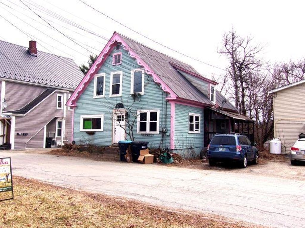 Photo of 8 Oak Hill Street, Haverhill, NH 03785 (MLS # 5082038)