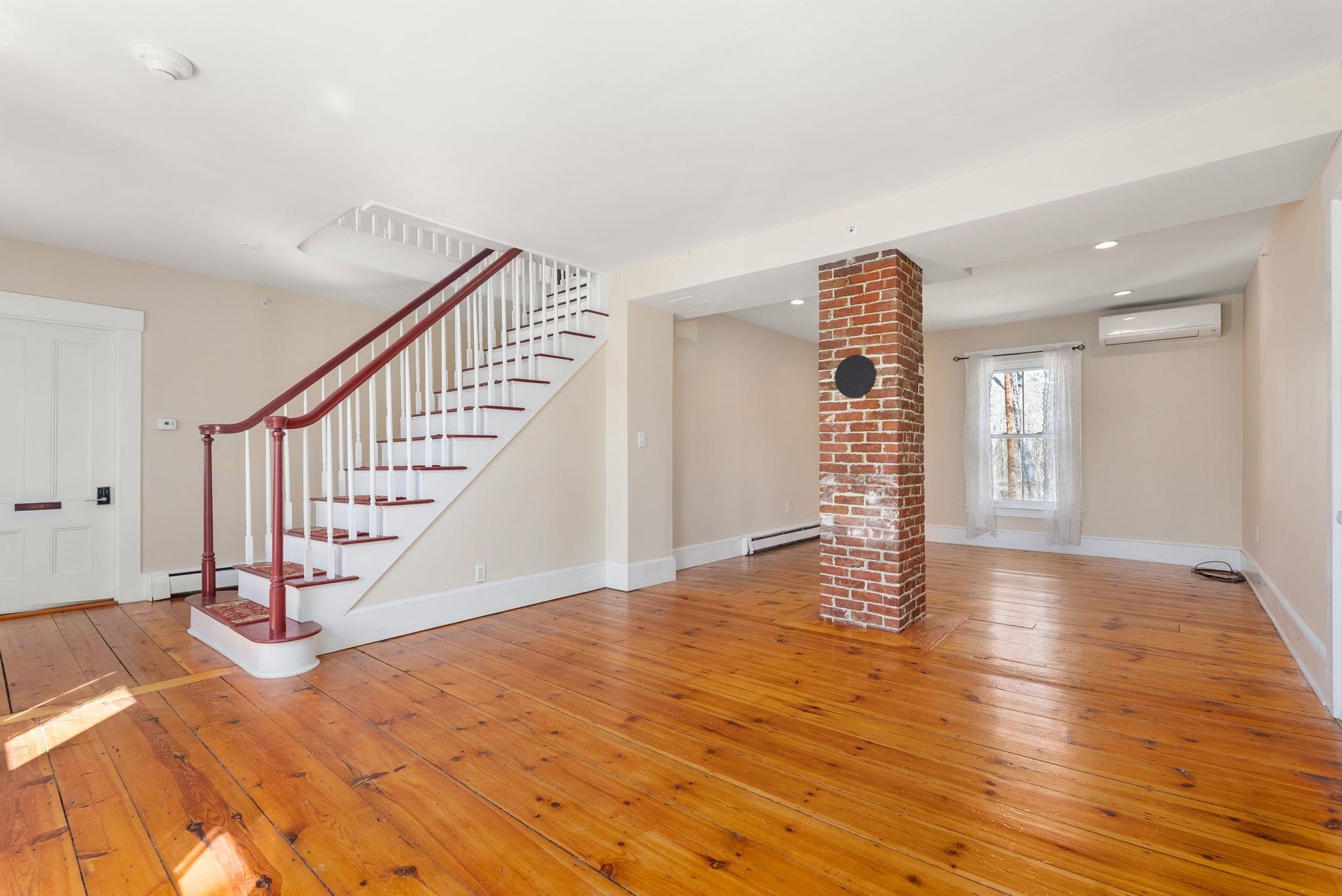 67 Demeritt Avenue