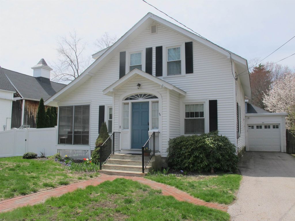 Photo of 44 N Adams Street, Manchester, NH 03104 (MLS # 5084943)