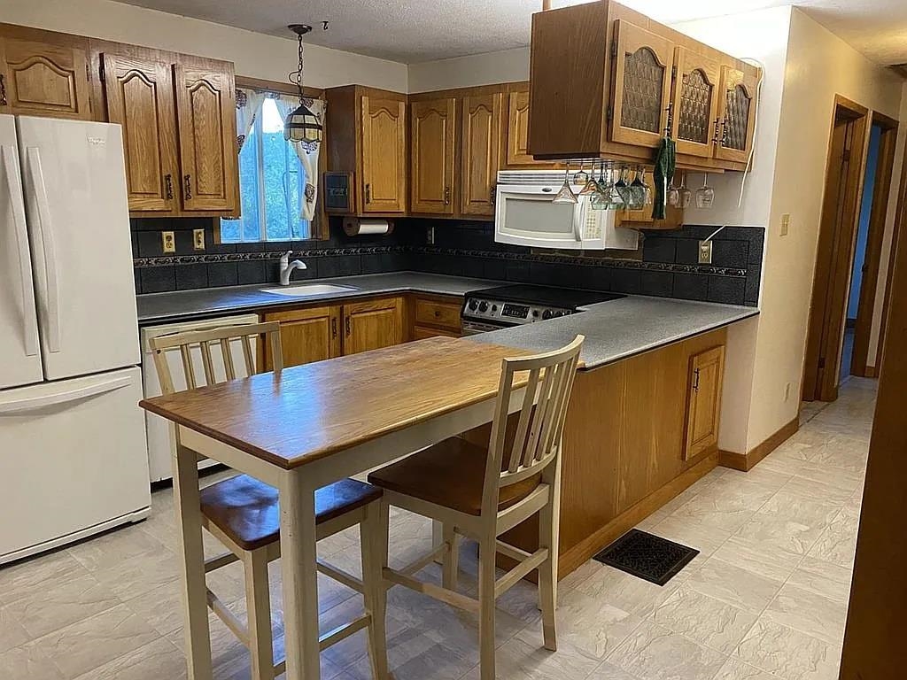 146 Woodhill Hooksett Road
