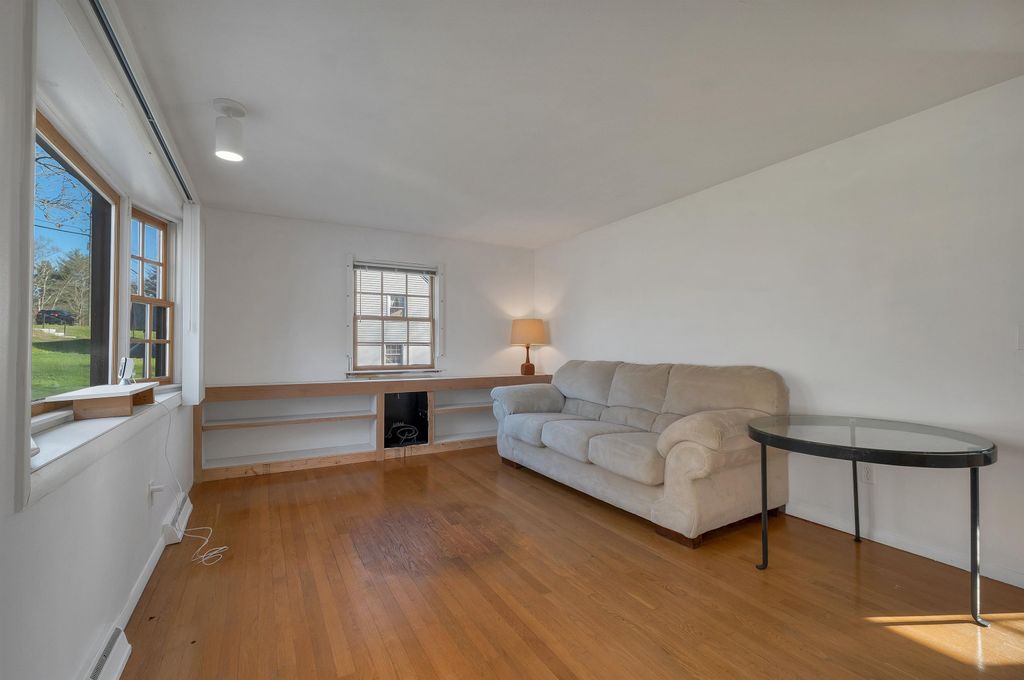 Photo of 535 Ocean Road, Portsmouth, NH 03801 (MLS # 5086997)