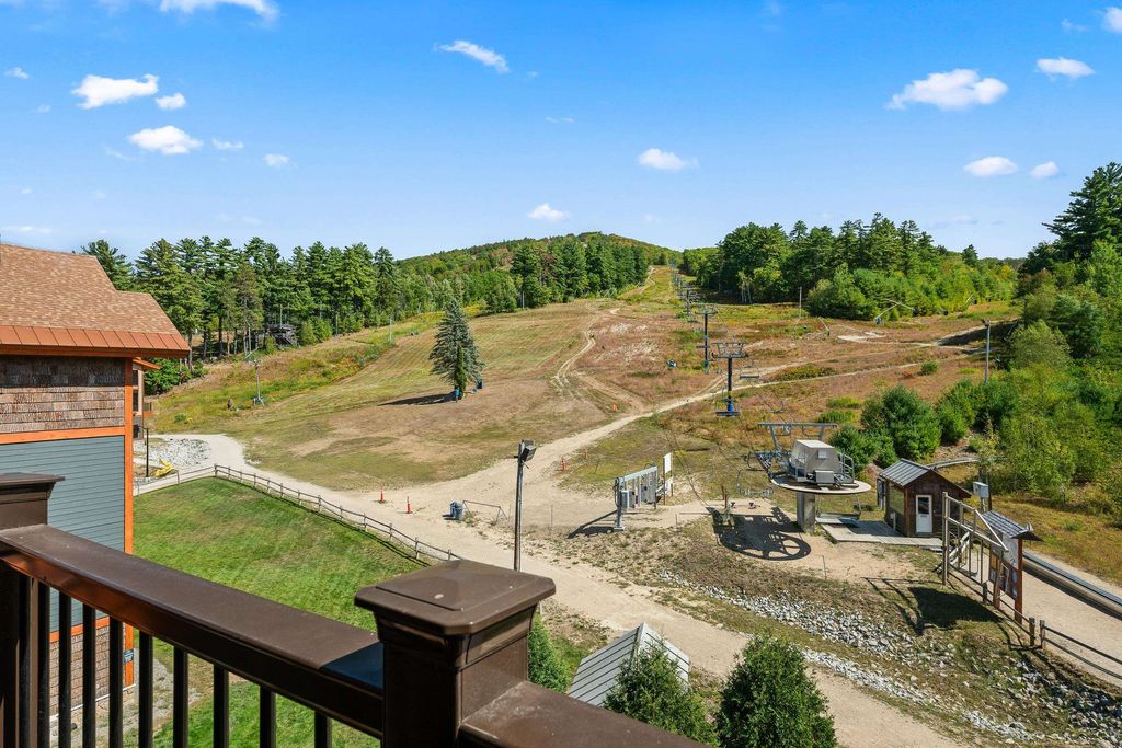 Photo of 235 Skimobile Road #1404, Conway, NH 03860 (MLS # 5061802)