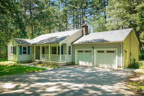 Photo of 23 Nathaniel Drive, Hudson, NH 03051 (MLS # 5052670) Photo of 23 Nathaniel Drive, Hudson, NH 03051 (MLS # 5052670)