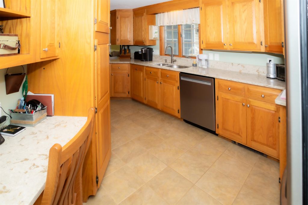 Photo of 12 Apache Street, Dover, NH 03820 (MLS # 5060746)