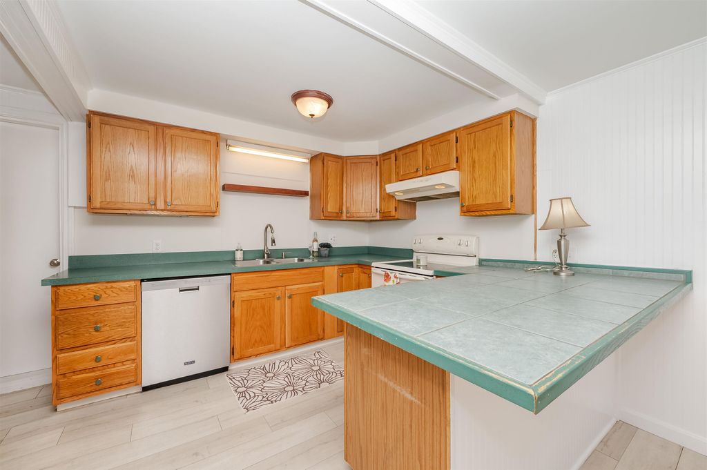 Photo of 80 Woodlawn Circle, Portsmouth, NH 03801 (MLS # 5077303)