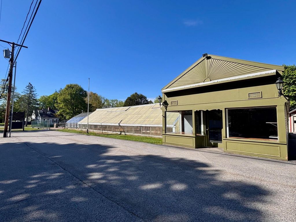 Photo of 1000 Woodbury Avenue, Portsmouth, NH 03801 (MLS # 5088306)
