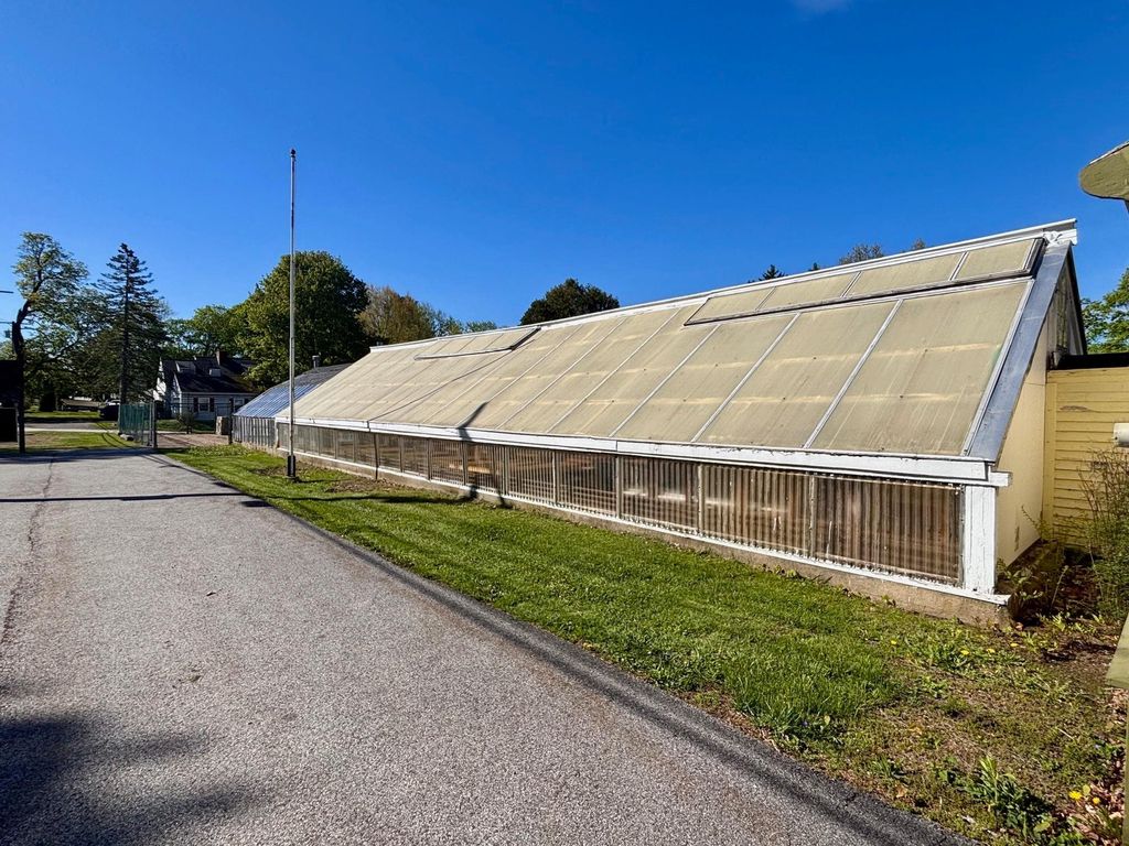 Photo of 1000 Woodbury Avenue, Portsmouth, NH 03801 (MLS # 5088306)