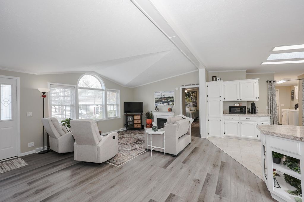 Photo of 74 Heritage Way, Manchester, NH 03104 (MLS # 5086968)