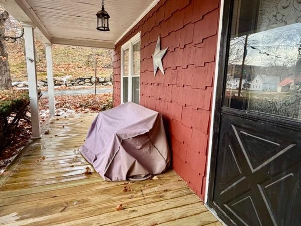 Photo of 1 Glen Road, Gorham, NH 03581 (MLS # 5069462)