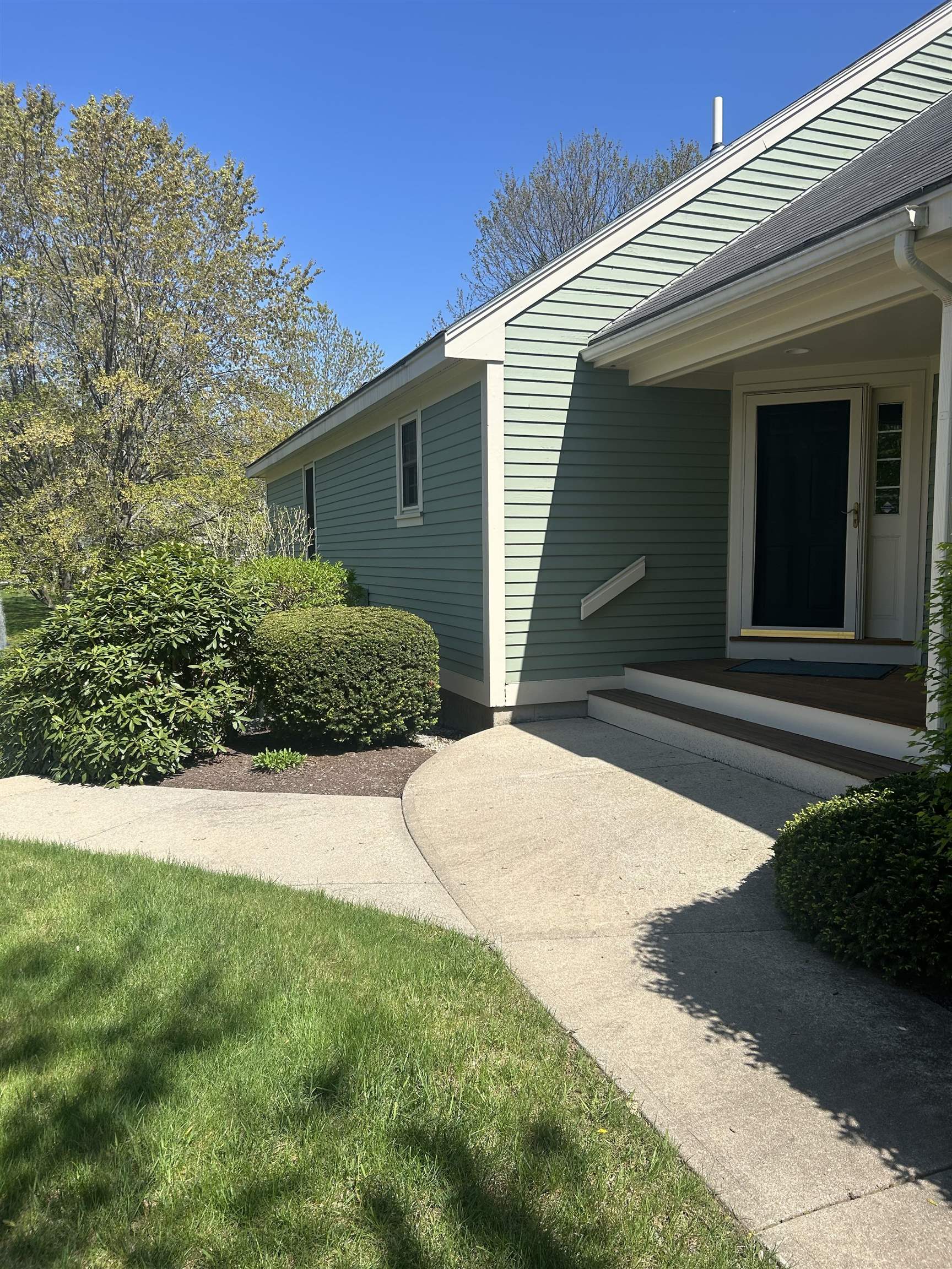 23 Gleneagle Drive