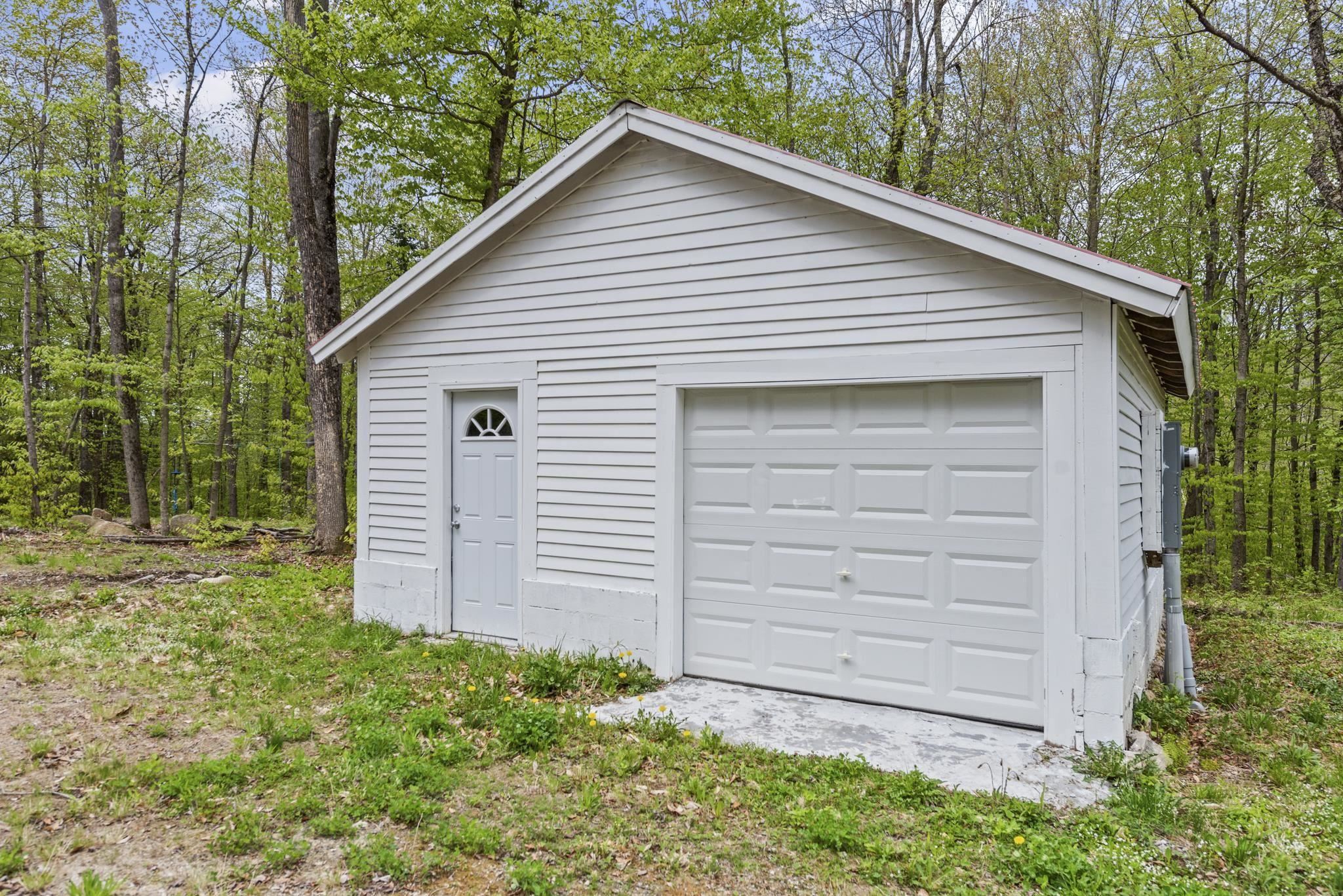 Rumney, New Hampshire 03266, United States, 3 Bedrooms Bedrooms, ,2 BathroomsBathrooms,Residential,Pending,116888