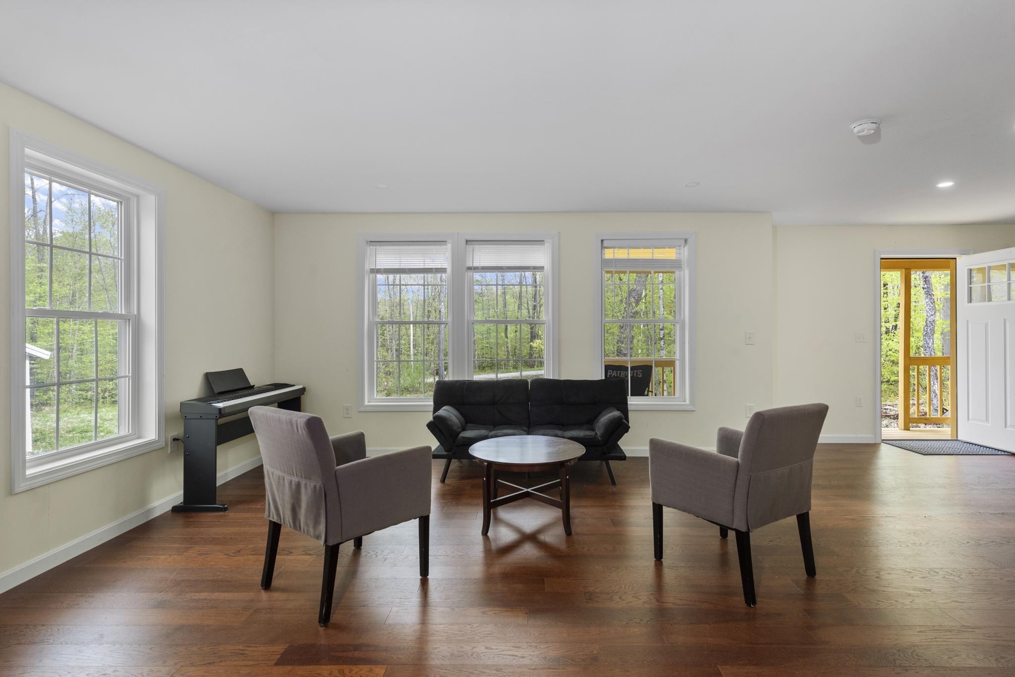 Rumney, New Hampshire 03266, United States, 3 Bedrooms Bedrooms, ,2 BathroomsBathrooms,Residential,Pending,116888