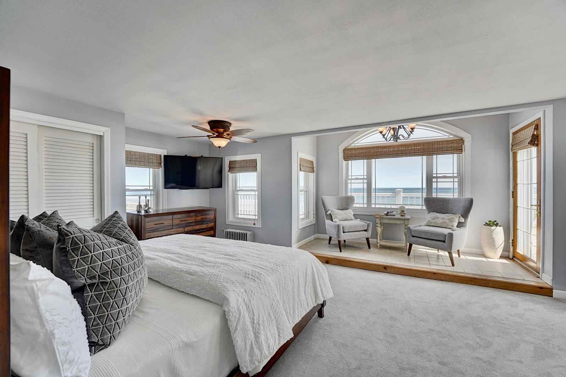 799 Ocean Boulevard