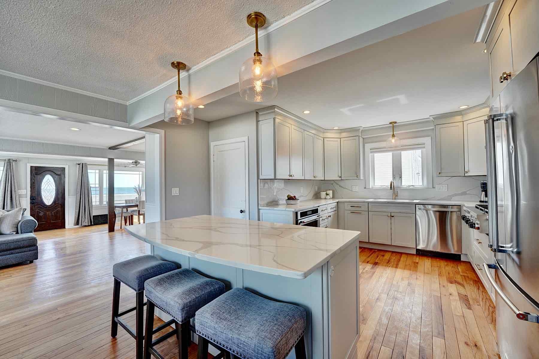 799 Ocean Boulevard