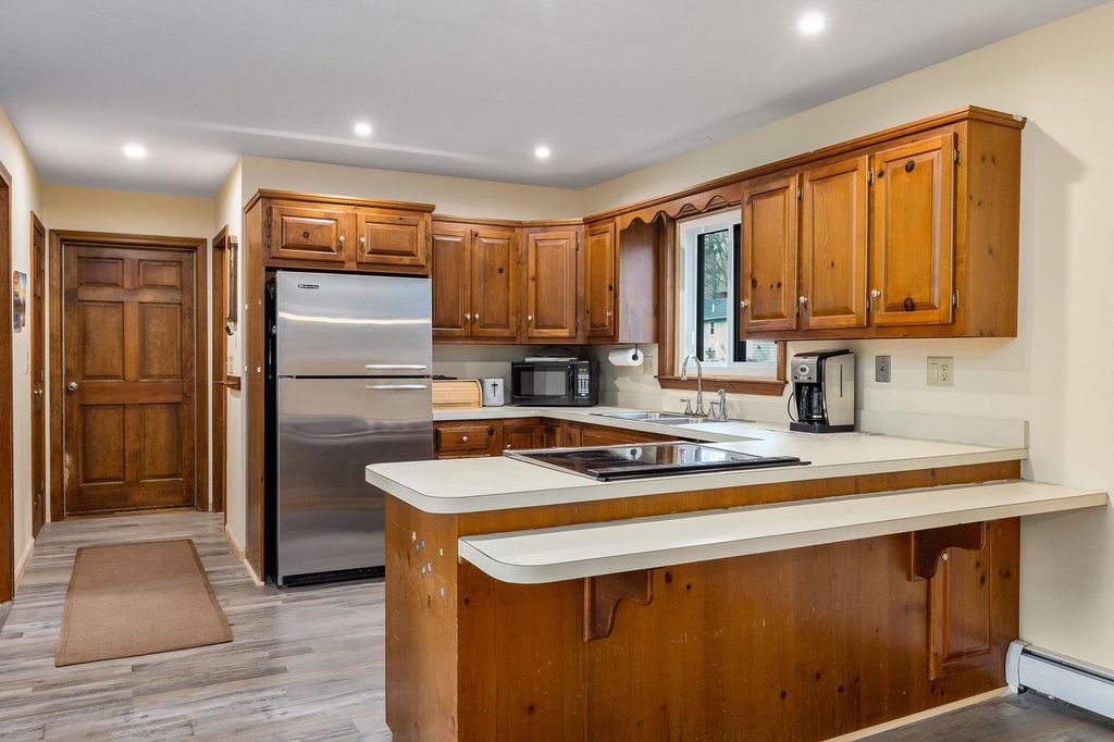 Photo of 8 River Bend Circle, Exeter, NH 03833 (MLS # 5070381)