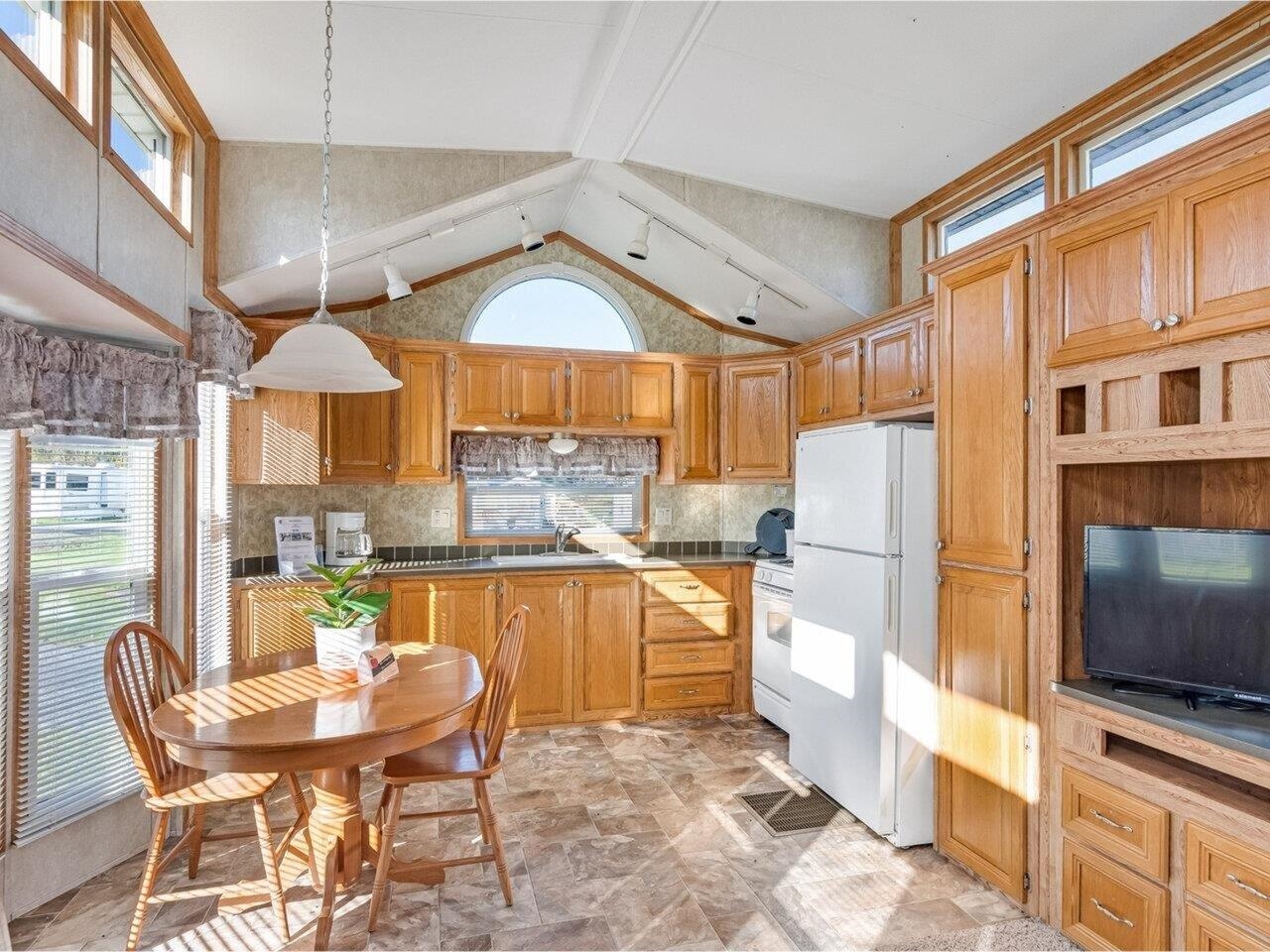 10 Salmon Lane