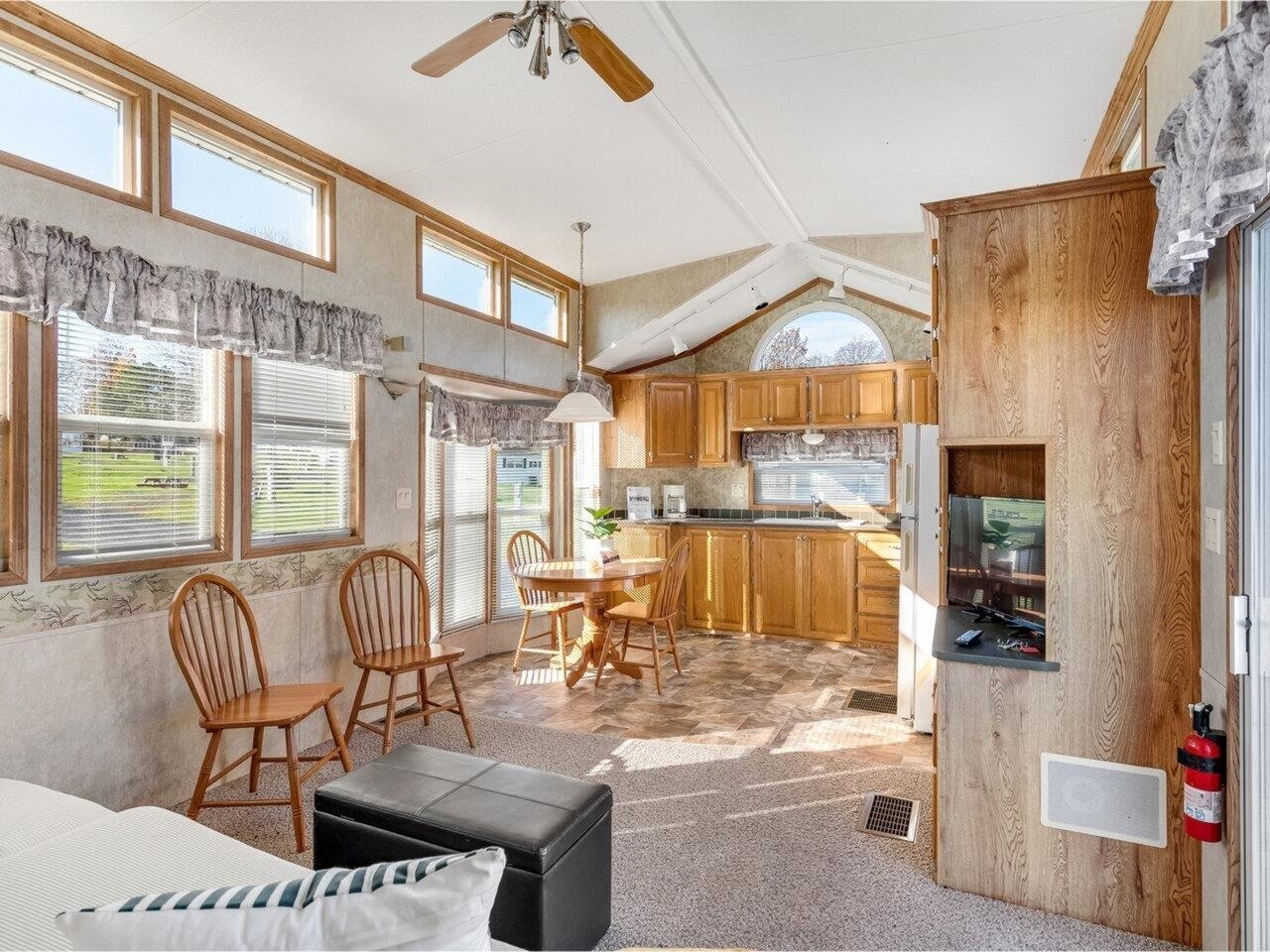10 Salmon Lane