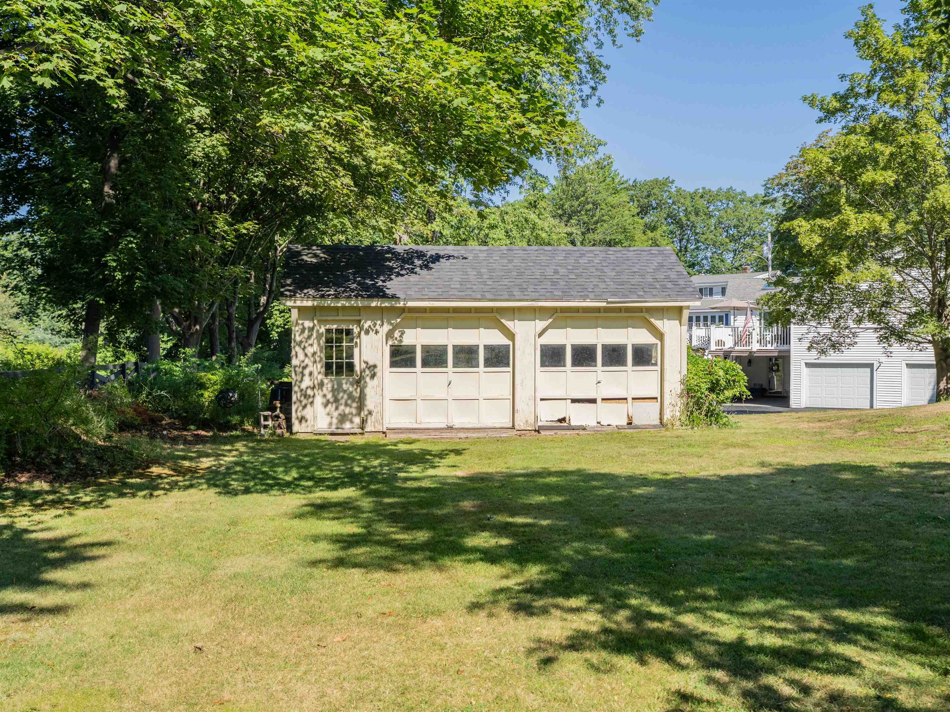 8 Prince Avenue 2