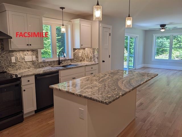 Barnstead, New Hampshire 03218, United States, 3 Bedrooms Bedrooms, ,2 BathroomsBathrooms,Residential,Active,186342