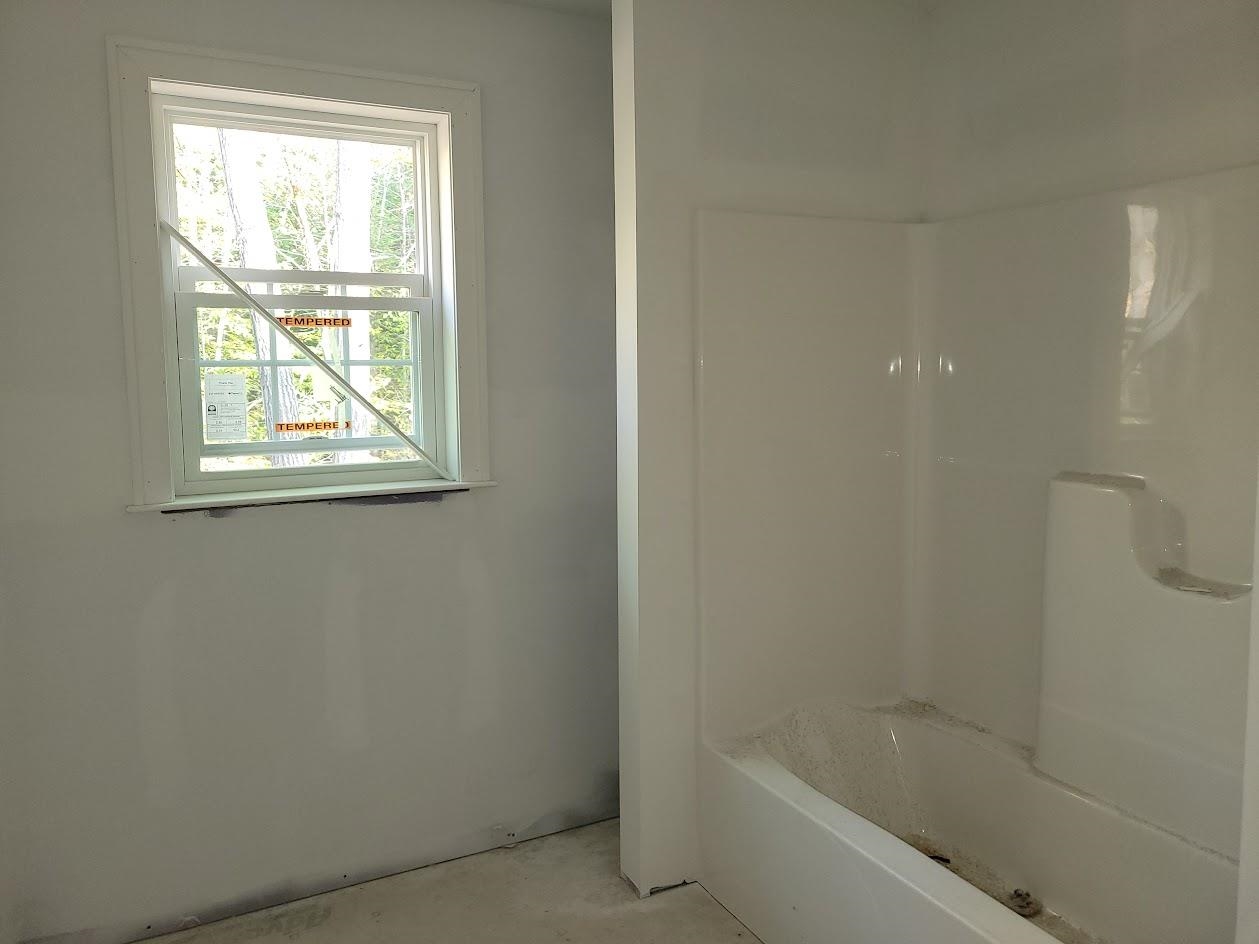 Barnstead, New Hampshire 03218, United States, 3 Bedrooms Bedrooms, ,2 BathroomsBathrooms,Residential,Active,186342