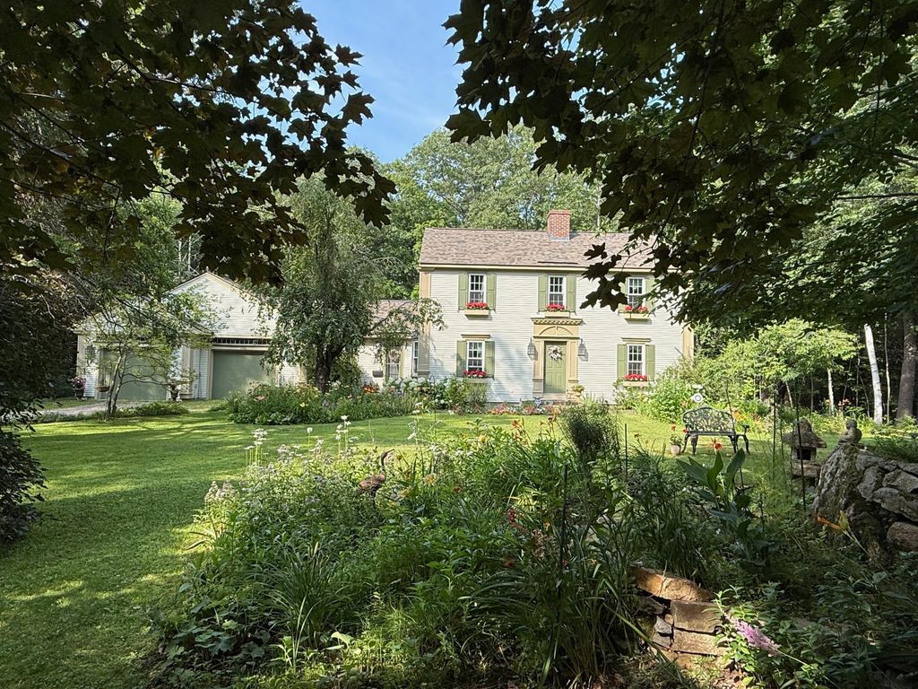 Photo of 220 Governors Road, Brookfield, NH 03872 (MLS # 5064140)