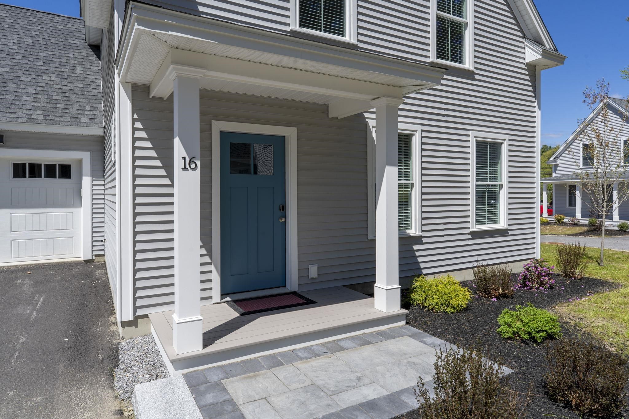 14 Woodmans Lane