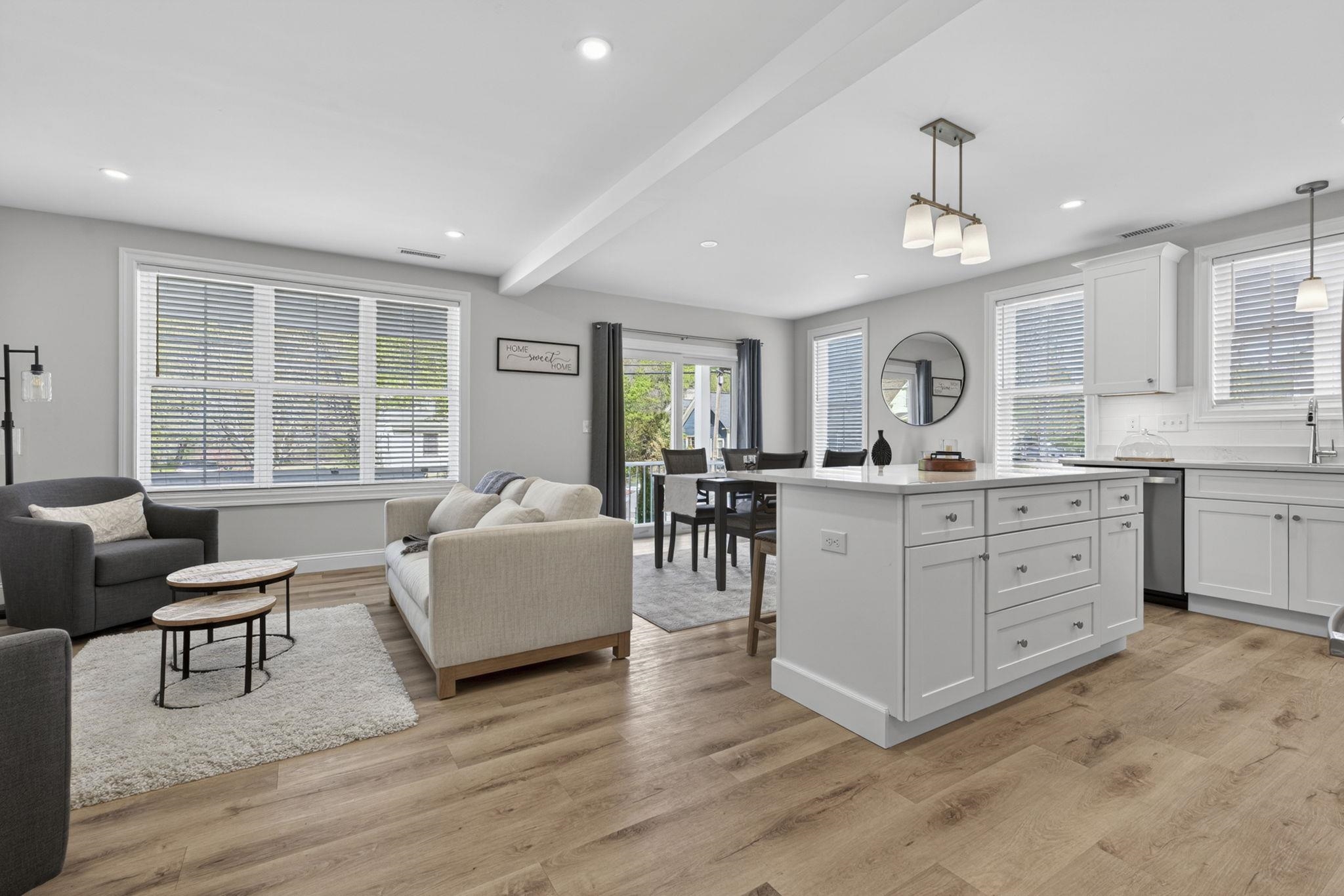 14 Woodmans Lane