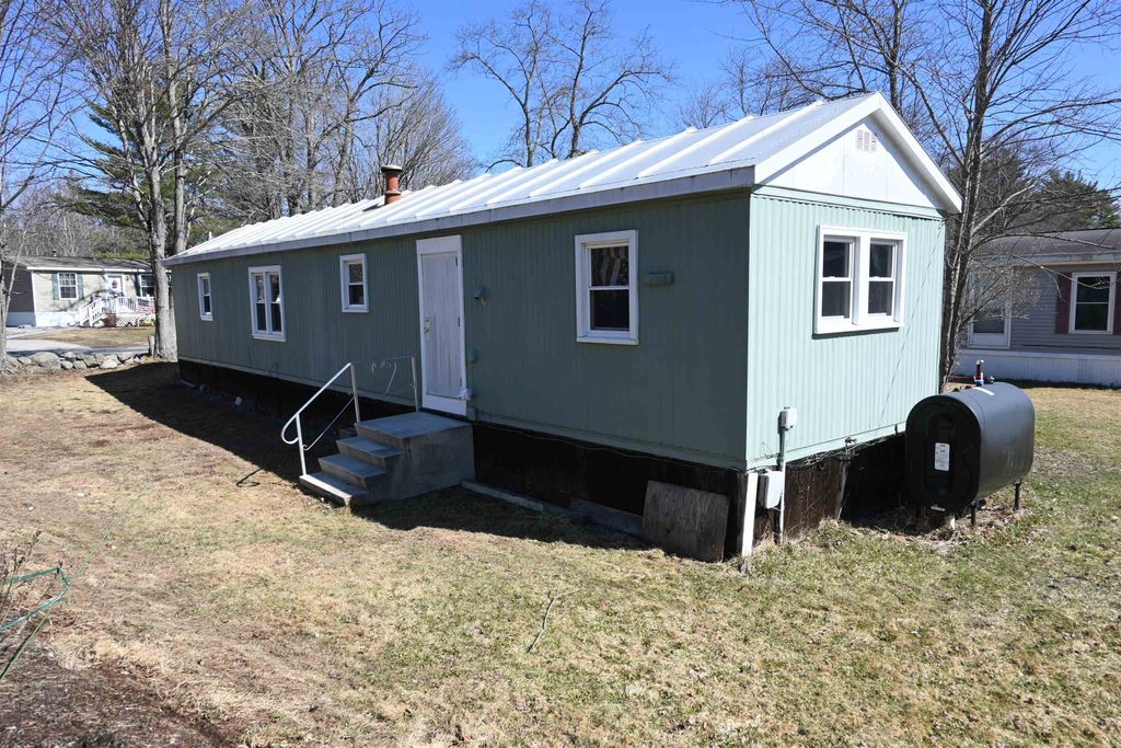 Photo of 173 Preston Street, Hillsborough, NH 03244 (MLS # 5082693)