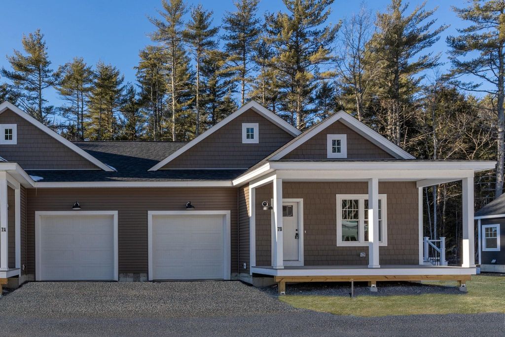 Photo of 1 Debbie Lane, Amherst, NH 03031 (MLS # 5052476)