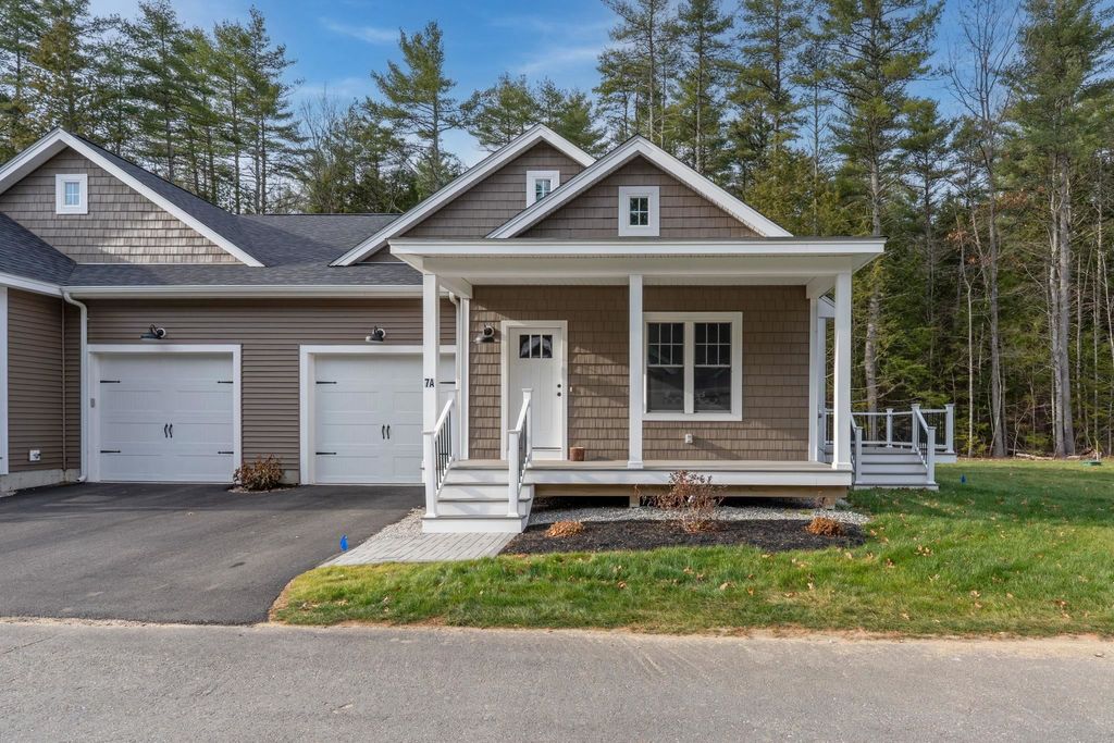 Photo of 1 Debbie Lane, Amherst, NH 03031 (MLS # 5052476)