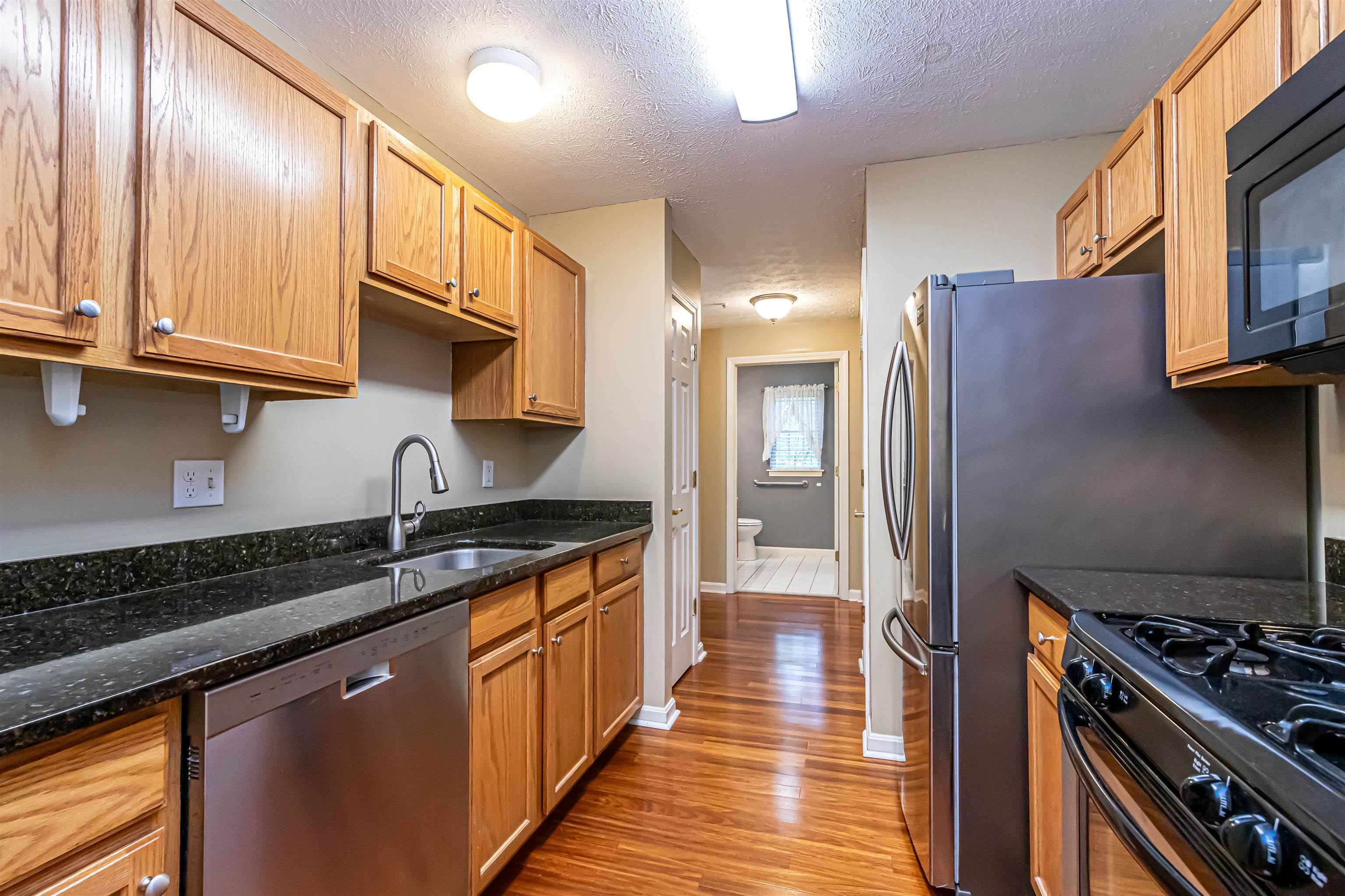9 Crosswoods Path Boulevard 12