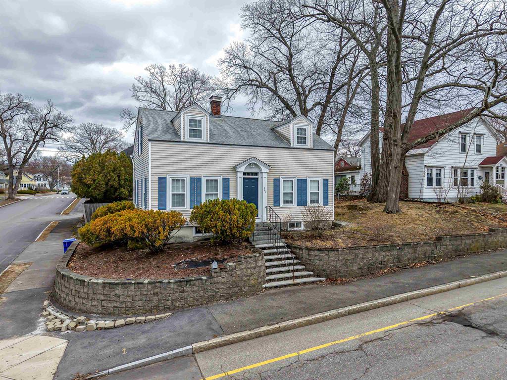 Photo of 861 Beech Street, Manchester, NH 03104 (MLS # 5082782)