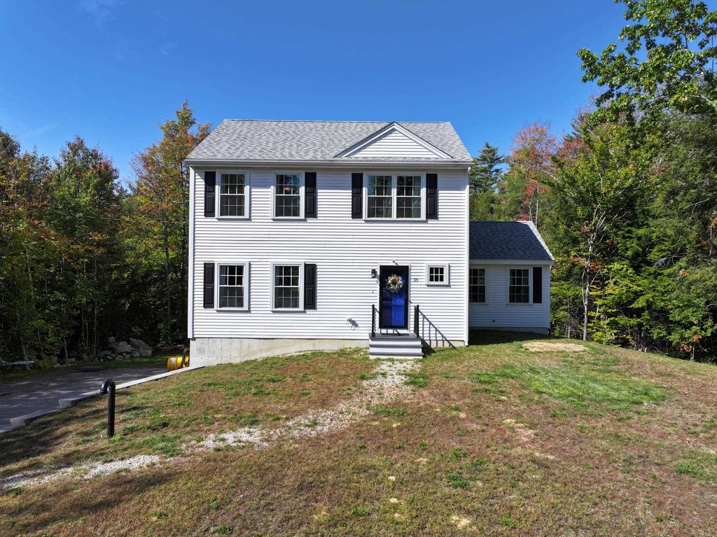 Photo of 55 Chestnut Drive, Allenstown, NH 03275 (MLS # 5064007)