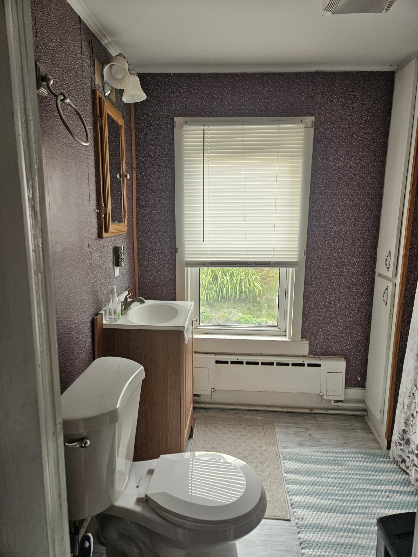 Proctor, Vermont 05765, United States, 2 Bedrooms Bedrooms, ,2 BathroomsBathrooms,Residential,Active,177504