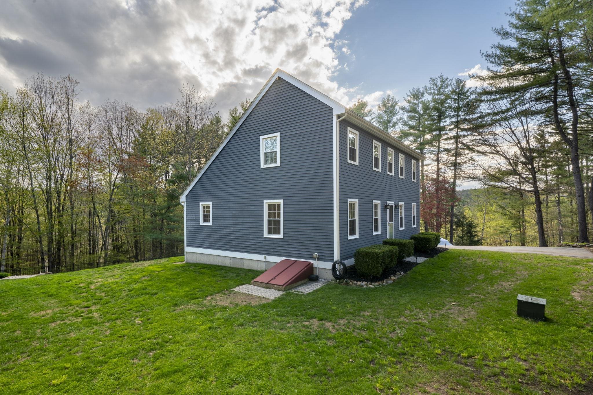 8 Greenwood Road