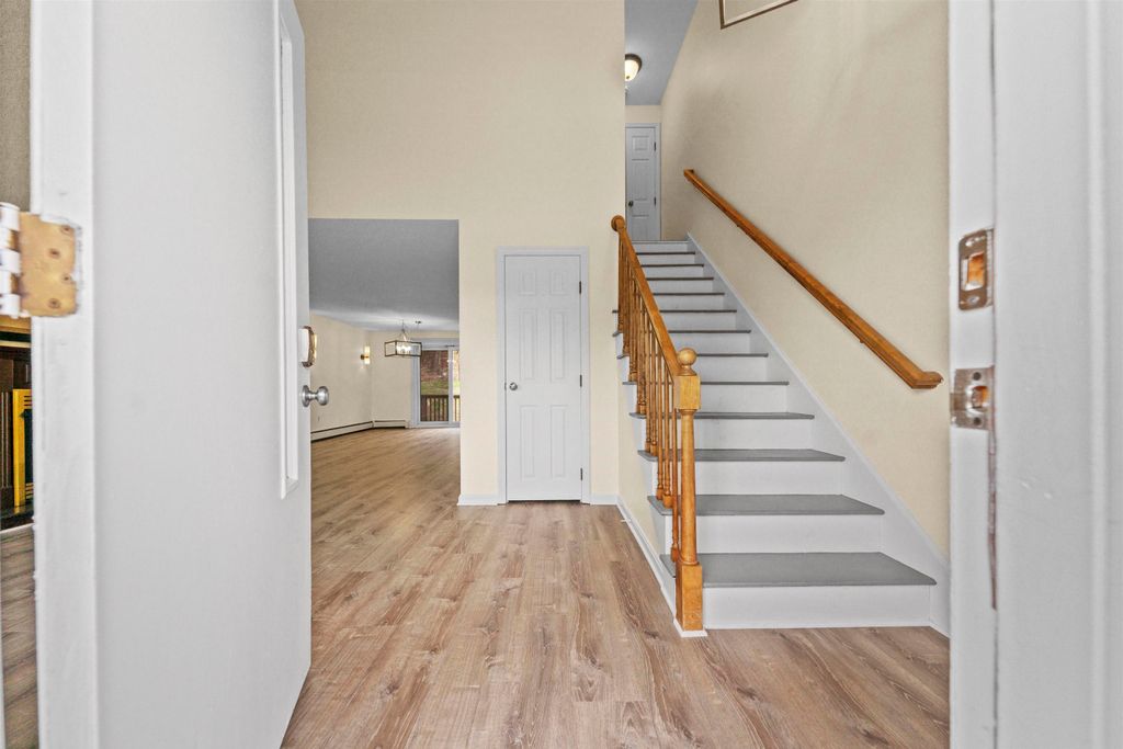 Photo of 57 Dale Road, Hooksett, NH 03106 (MLS # 5084924)