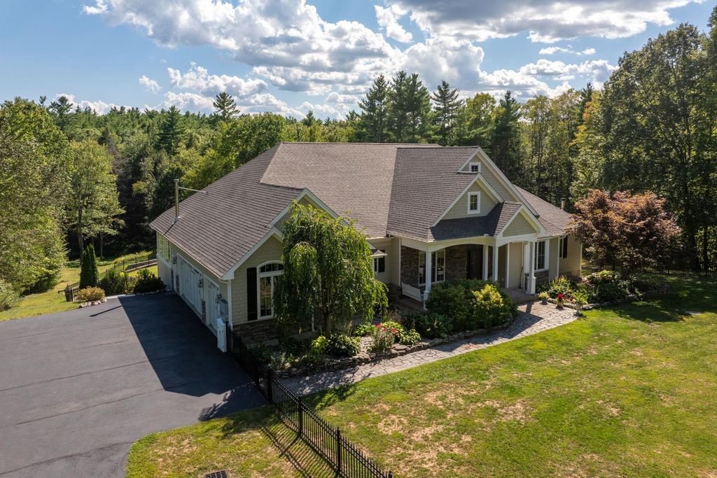 Photo of 7 FANCY HILL Hl, Madbury, NH 03823 (MLS # 5078988)