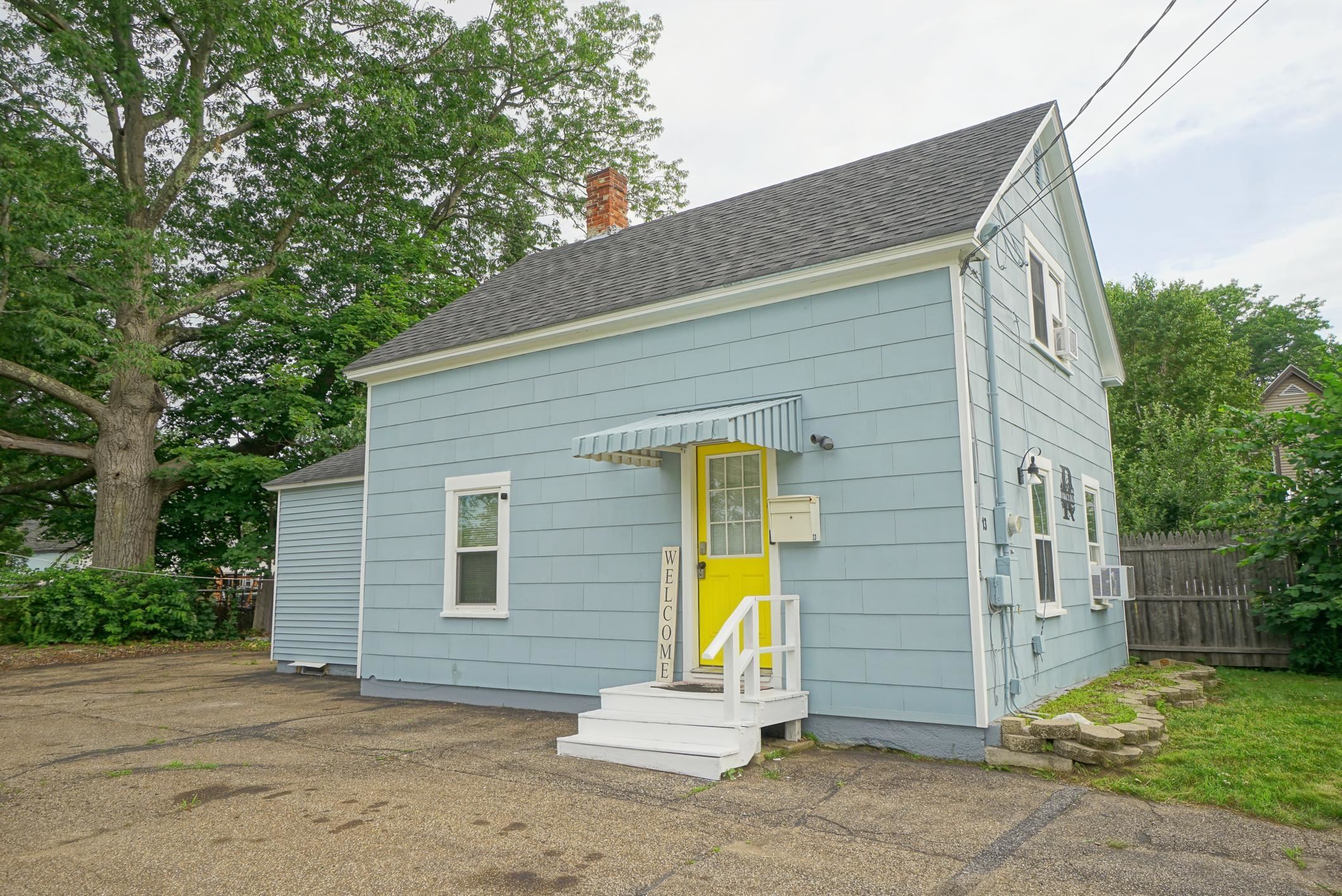 13 Lindsay Court
