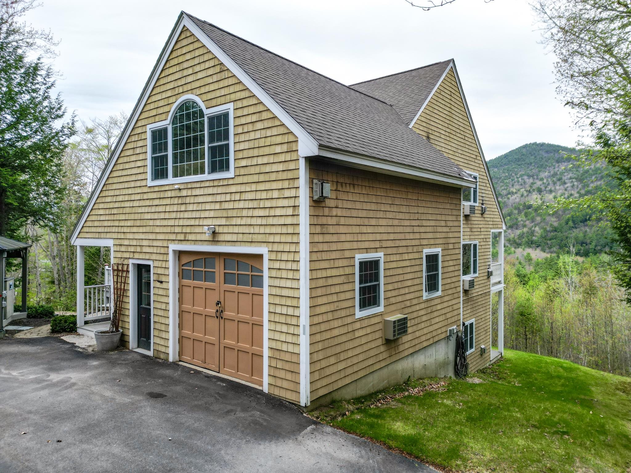 220 Cow Hill Road