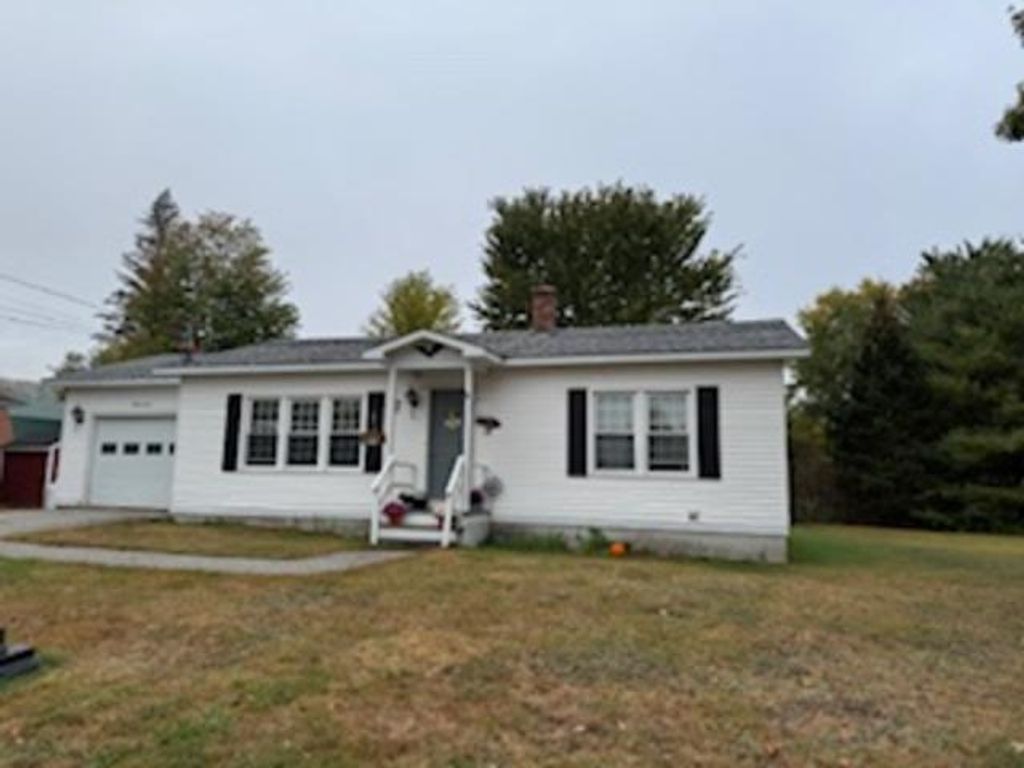 Photo of 37 Androscoggin Street, Gorham, NH 03581 (MLS # 5051219)