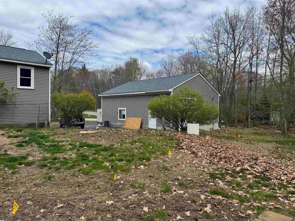 Photo of 12 Watson Hill Road, Raymond, NH 03077 (MLS # 5086974)